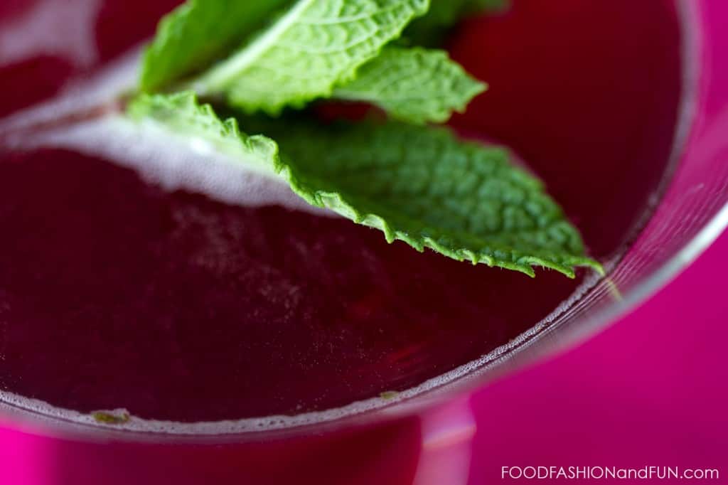 mint, blueberry juice, fruit, honey, triple sec, sparkling water, vodka, cocktail, drink, food fashion and fun