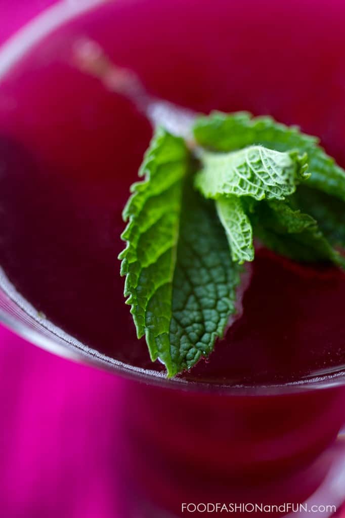 mint, blueberry juice, fruit, honey, triple sec, sparkling water, vodka, cocktail, drink, food fashion and fun